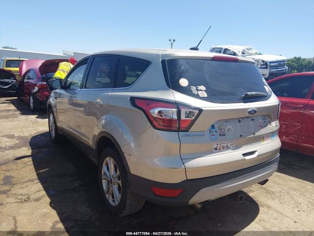 2017 FORD ESCAPE SE 3