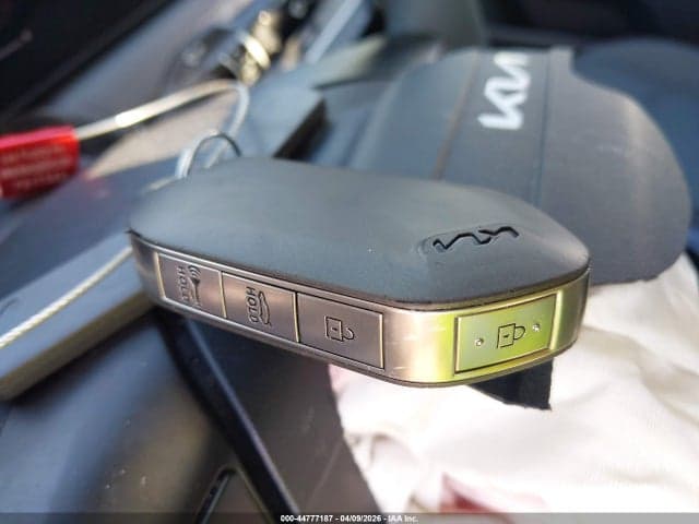 2025 KIA K4 LXS 11