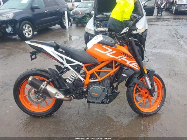 2017 KTM 390 DUKE 12