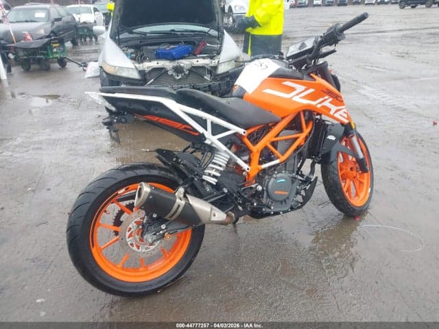 2017 KTM 390 DUKE 4