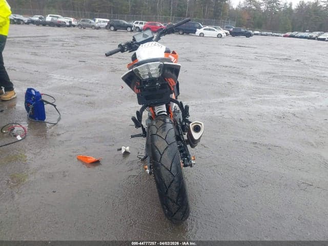 2017 KTM 390 DUKE 6