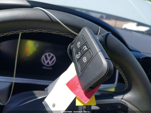 2025 VOLKSWAGEN TAOS 1.5T SE 11