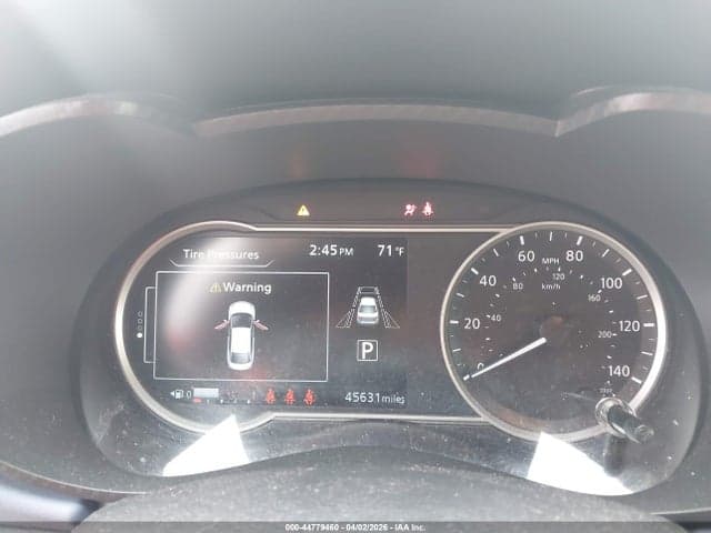 2024 NISSAN VERSA 1.6 SV 7