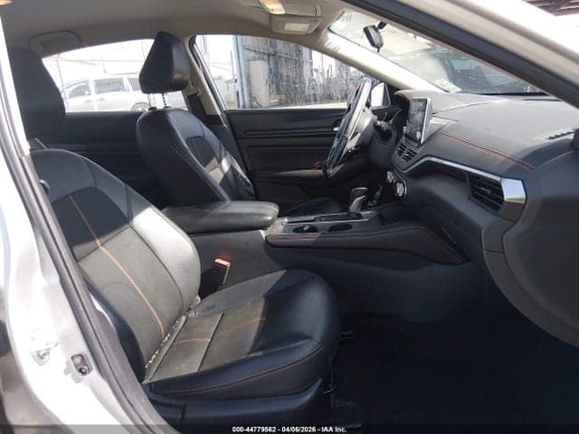 2021 NISSAN ALTIMA SR FWD 5