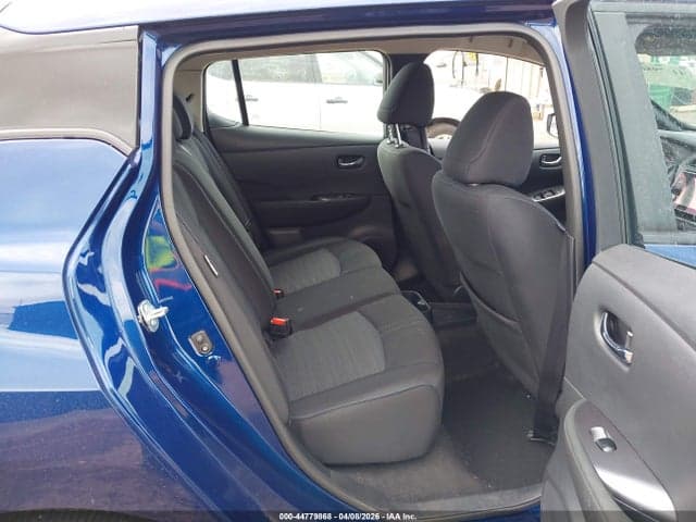 2025 NISSAN LEAF S 8