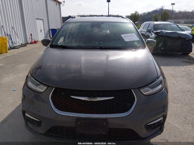 2022 CHRYSLER PACIFICA TOURING L 12