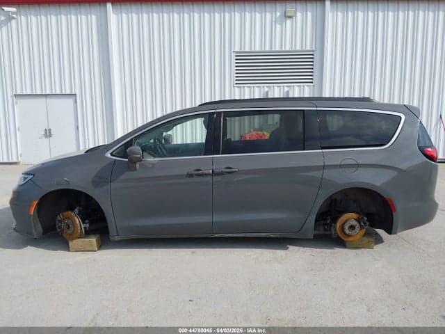 2022 CHRYSLER PACIFICA TOURING L 14