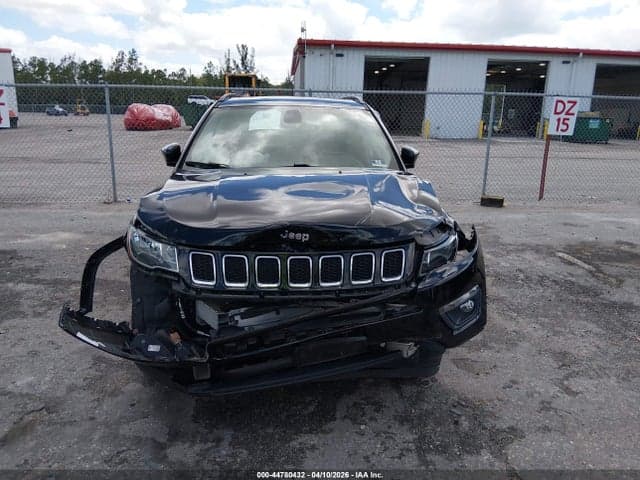 2017 JEEP NEW COMPASS LATITUDE 4X4 13