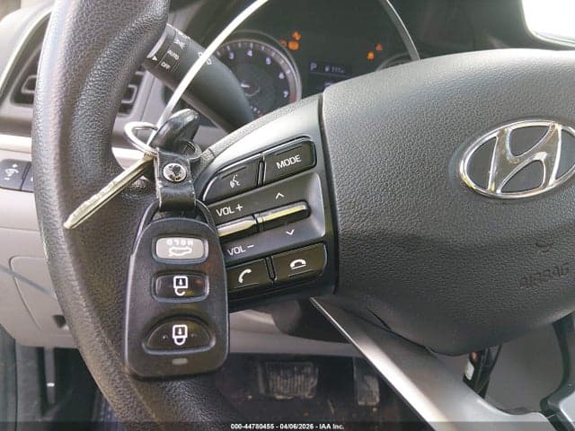2020 HYUNDAI ELANTRA SEL 11