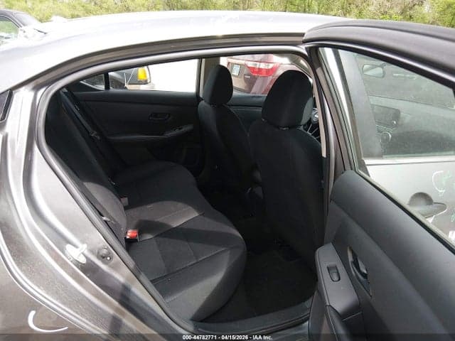2025 NISSAN SENTRA S 8