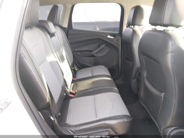 2017 FORD ESCAPE SE 8