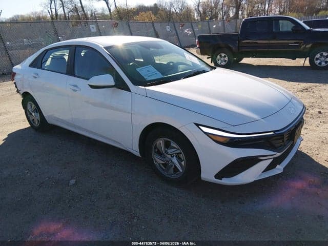 2024 HYUNDAI ELANTRA SE - 1