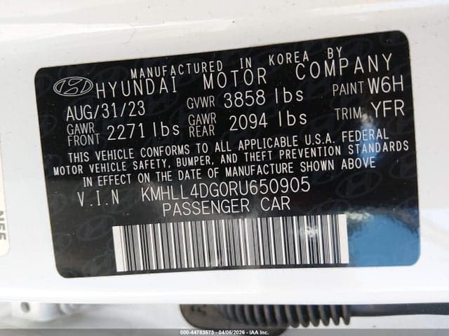 2024 HYUNDAI ELANTRA SE 9