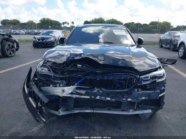 2019 BMW 330I 13
