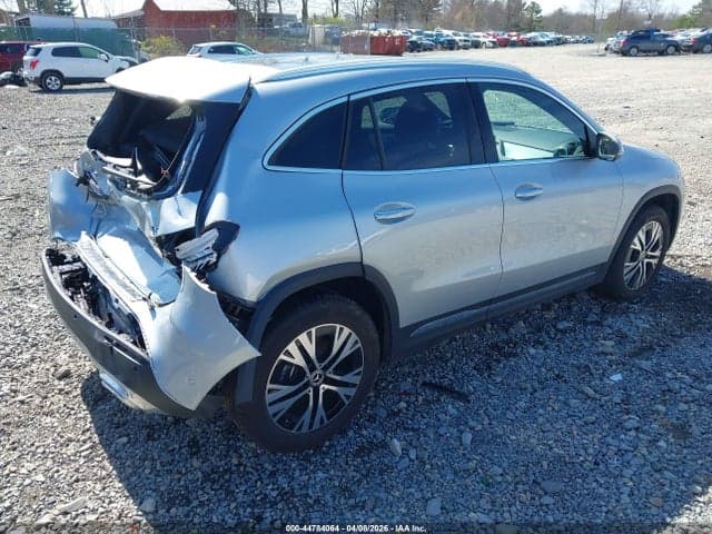 2025 MERCEDES-BENZ GLA 250 4MATIC 4