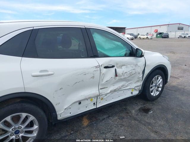 2021 FORD ESCAPE SE 6