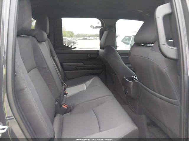 2025 TOYOTA TACOMA SR5 8