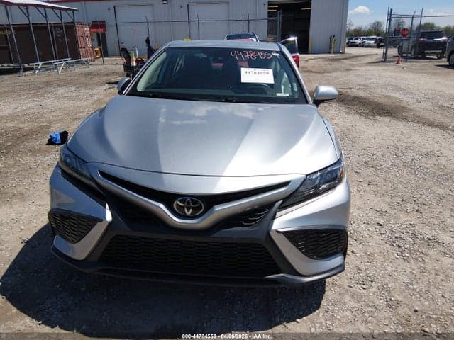 2022 TOYOTA CAMRY SE 12