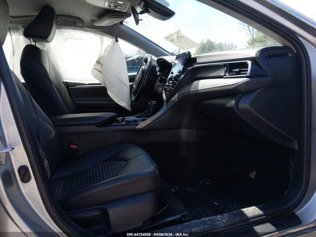 2022 TOYOTA CAMRY SE 5