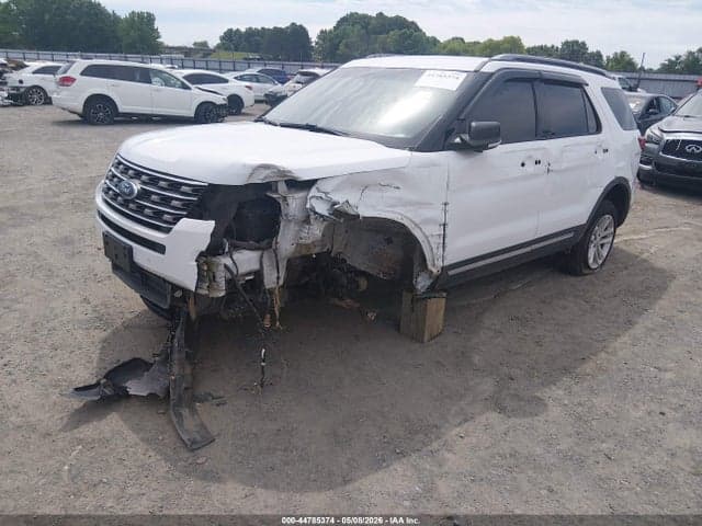 2016 FORD EXPLORER XLT 2