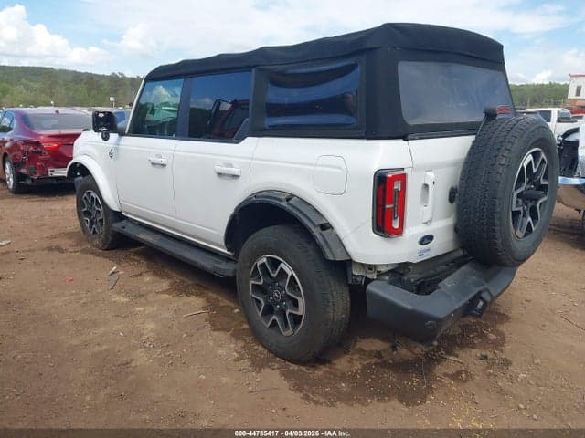 2022 FORD BRONCO OUTER BANKS 3