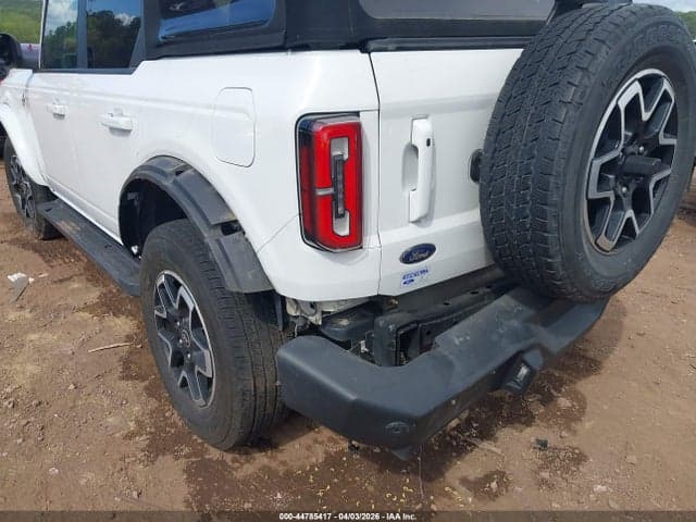 2022 FORD BRONCO OUTER BANKS 21