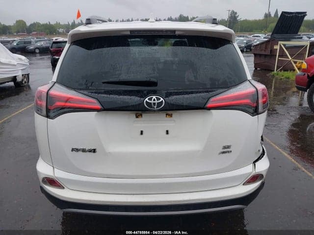 2018 TOYOTA RAV4 SE 16