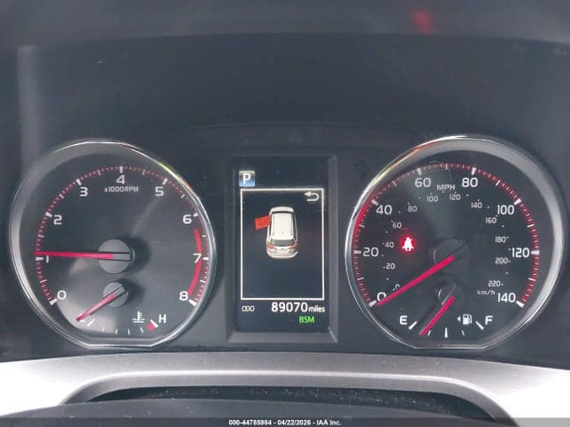 2018 TOYOTA RAV4 SE 7