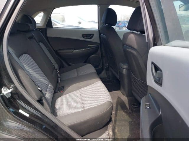 2020 HYUNDAI KONA SE 8