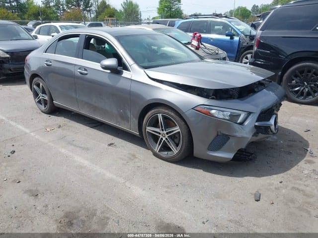 2021 MERCEDES-BENZ A 220