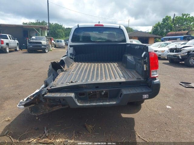 2020 TOYOTA TACOMA SR5 17
