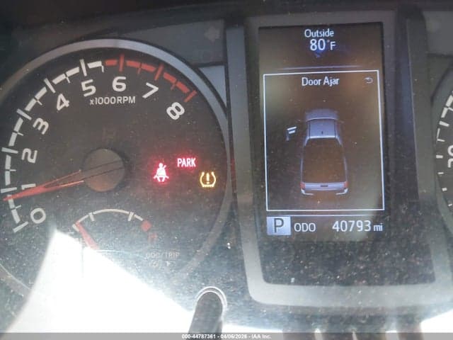 2020 TOYOTA TACOMA SR5 7