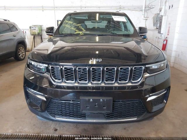 2024 JEEP GRAND CHEROKEE 4XE 13
