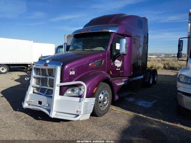 2022 PETERBILT 579 2