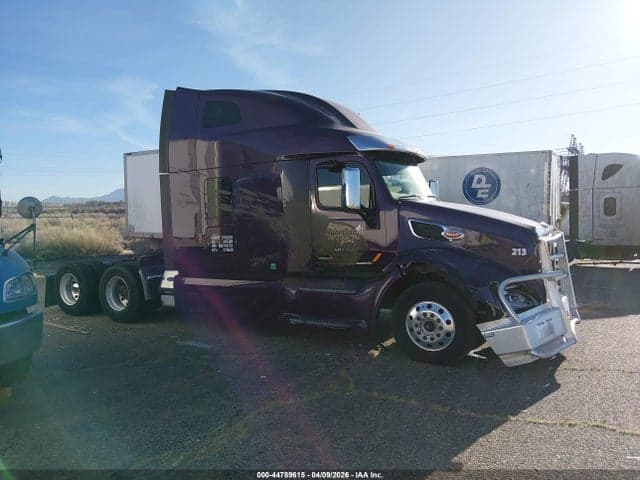 2022 PETERBILT 579 13