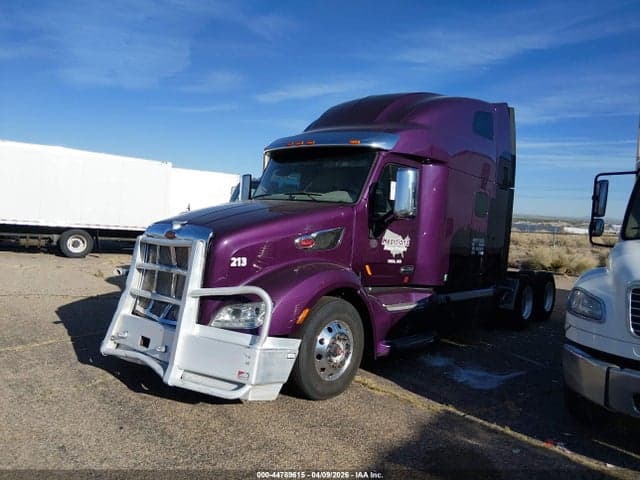 2022 PETERBILT 579 14