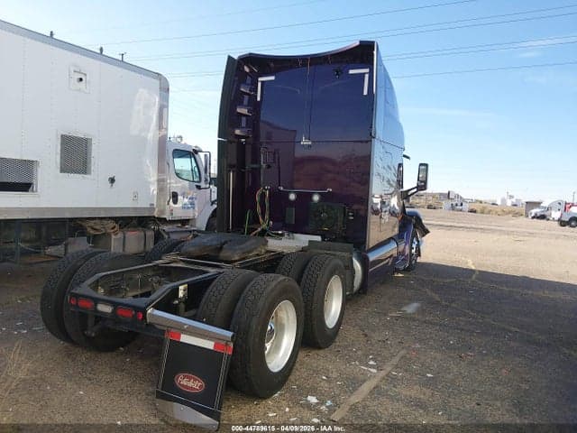 2022 PETERBILT 579 4