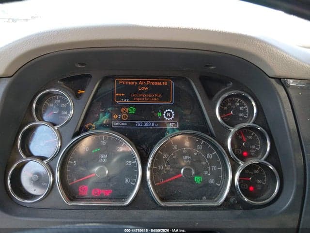 2022 PETERBILT 579 5