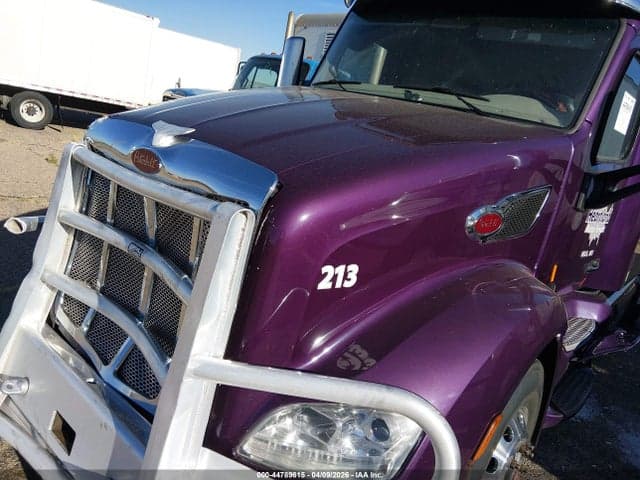 2022 PETERBILT 579 9