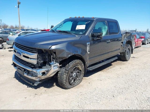 2018 FORD F-250 XLT 2