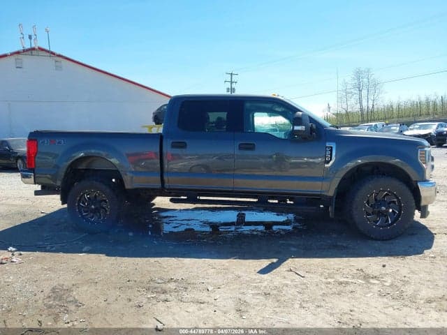 2018 FORD F-250 XLT 13