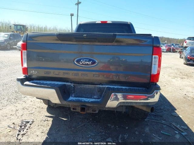 2018 FORD F-250 XLT 16