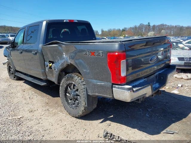 2018 FORD F-250 XLT 3