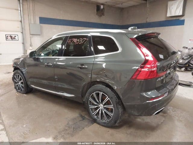 2021 VOLVO XC60 T5 INSCRIPTION 3