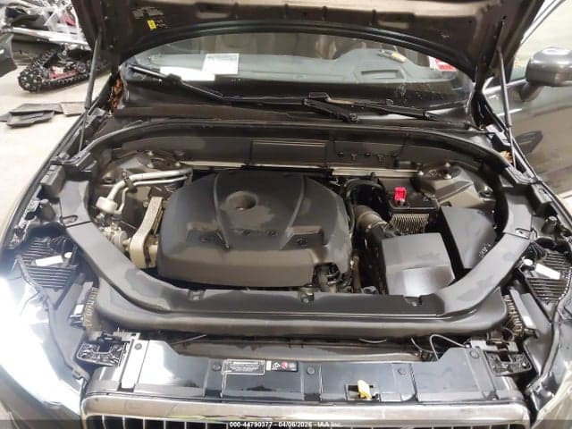 2021 VOLVO XC60 T5 INSCRIPTION 10