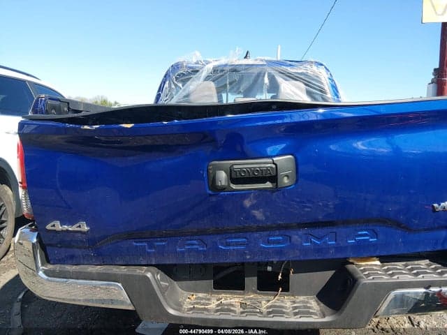 2022 TOYOTA TACOMA SR5 V6 16