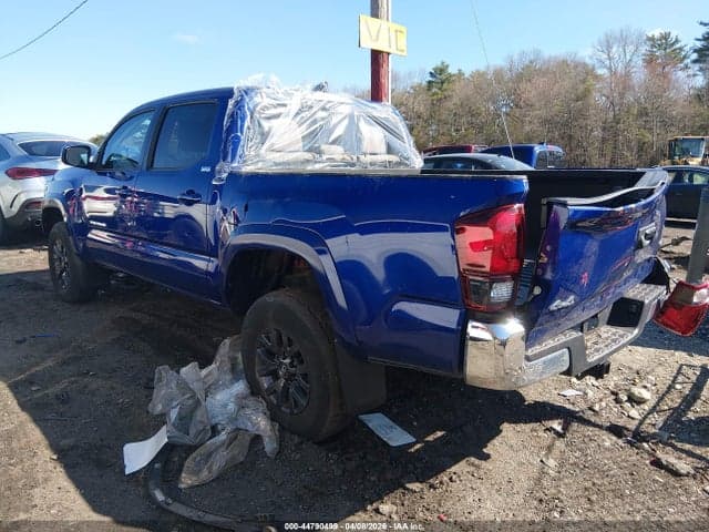 2022 TOYOTA TACOMA SR5 V6 3