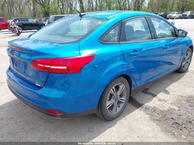 2017 FORD FOCUS SE 4