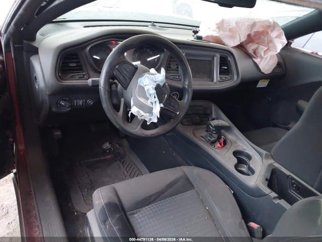 2023 DODGE CHALLENGER SXT 5