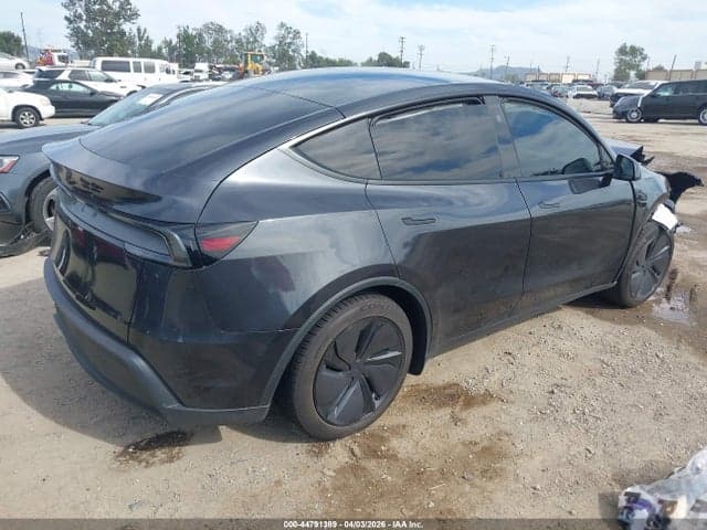 2026 TESLA MODEL Y PREMIUM REAR-WHEEL DRIVE/STANDARD REAR-WHEEL DRIVE 4